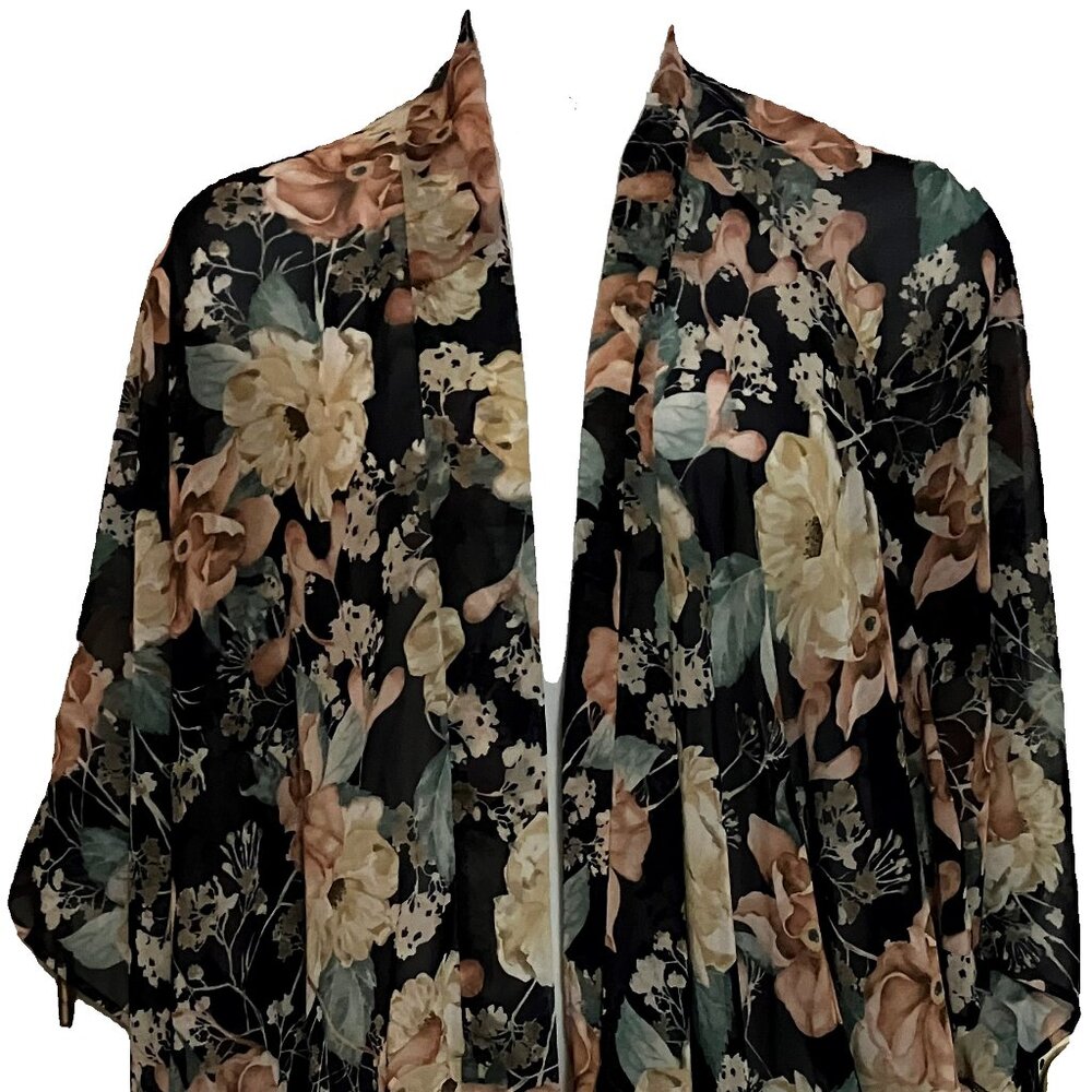 143 Story by Line Up Women's Navy Blue and Floral Design Sheer Shrug